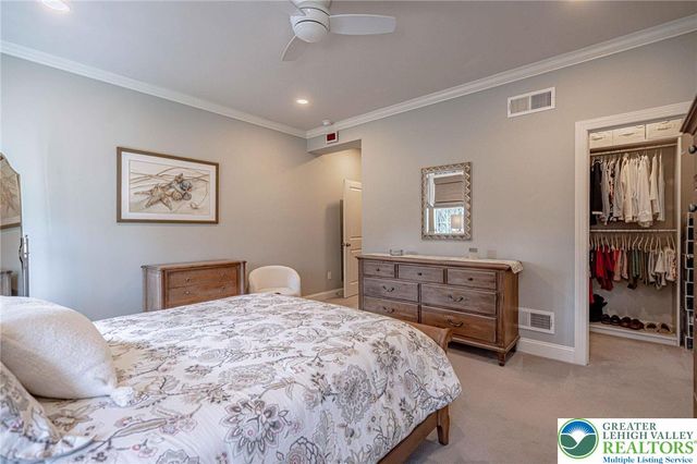 4475 Stonebridge Drive, Upper Saucon Twp, PA 18015