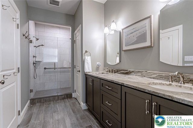 4475 Stonebridge Drive, Upper Saucon Twp, PA 18015
