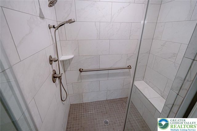 4475 Stonebridge Drive, Upper Saucon Twp, PA 18015