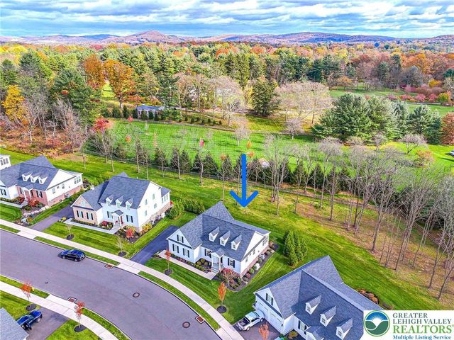 4475 Stonebridge Drive, Upper Saucon Twp, PA 18015