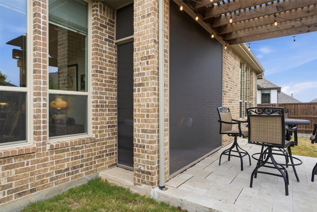 4109 Hawthorn Drive, Aubrey, TX 76227