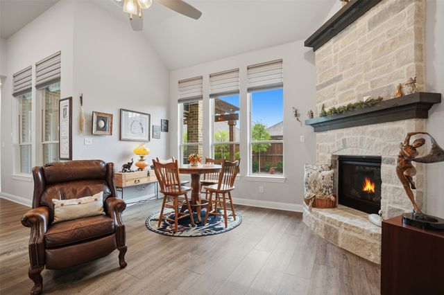 4109 Hawthorn Drive, Aubrey, TX 76227