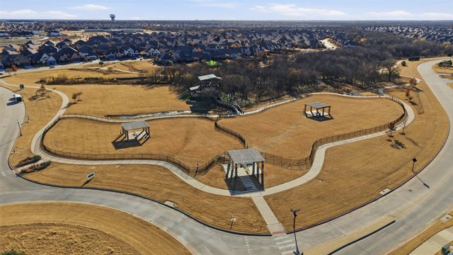 4109 Hawthorn Drive, Aubrey, TX 76227