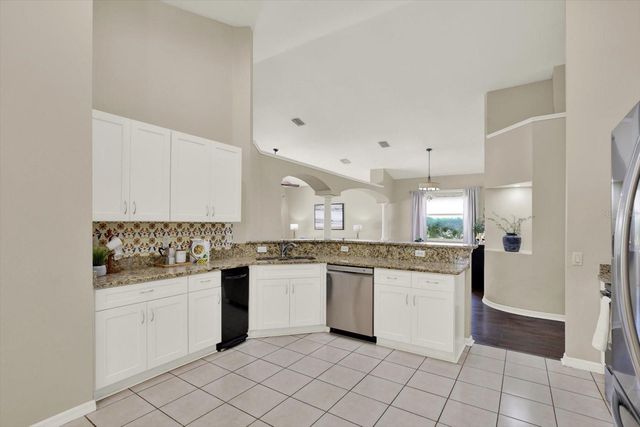 18019 JAVA ISLE DRIVE, Tampa, FL 33647
