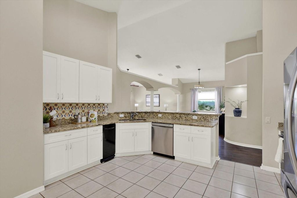 Image 12 of property listing at 18019 JAVA ISLE DRIVE, Tampa, FL 33647