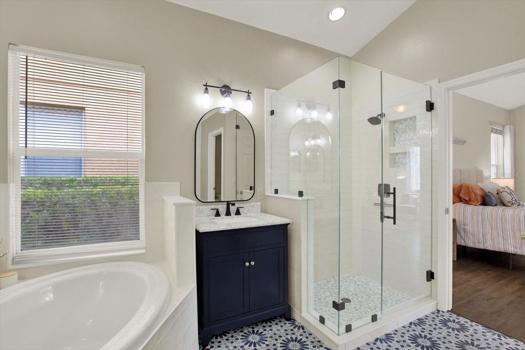 Image 32 of property listing at 18019 JAVA ISLE DRIVE, Tampa, FL 33647