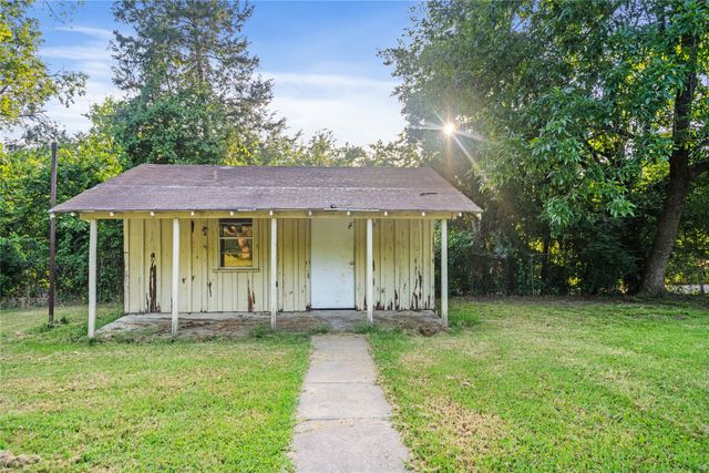 720 E Marshall Avenue, Cooper, TX 75432