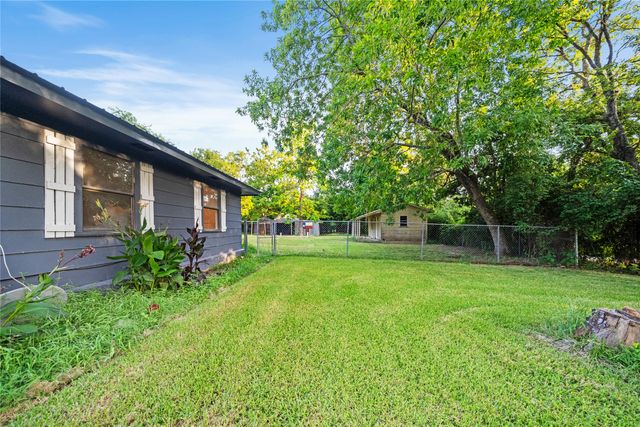 720 E Marshall Avenue, Cooper, TX 75432