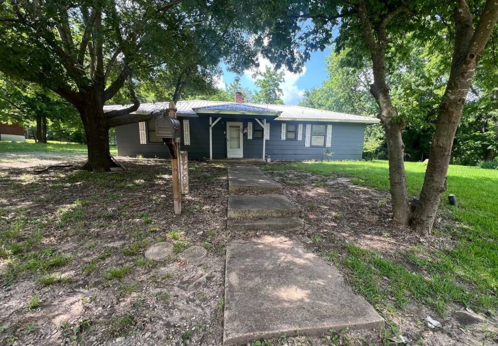 720 E Marshall Avenue, Cooper, TX 75432