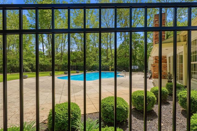 2574 Scioto View Lane, G, Columbus, OH 43221