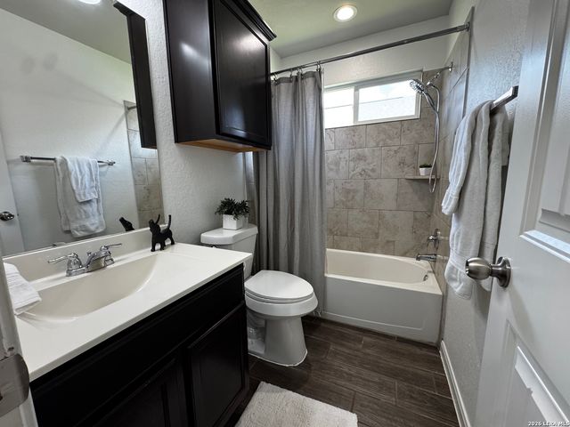 875 Pumpkin Rdg, New Braunfels, TX 78130
