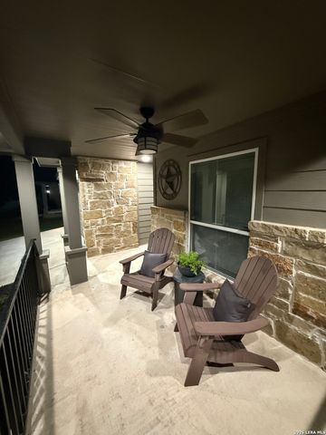 875 Pumpkin Rdg, New Braunfels, TX 78130