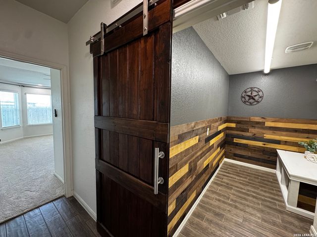 875 Pumpkin Rdg, New Braunfels, TX 78130