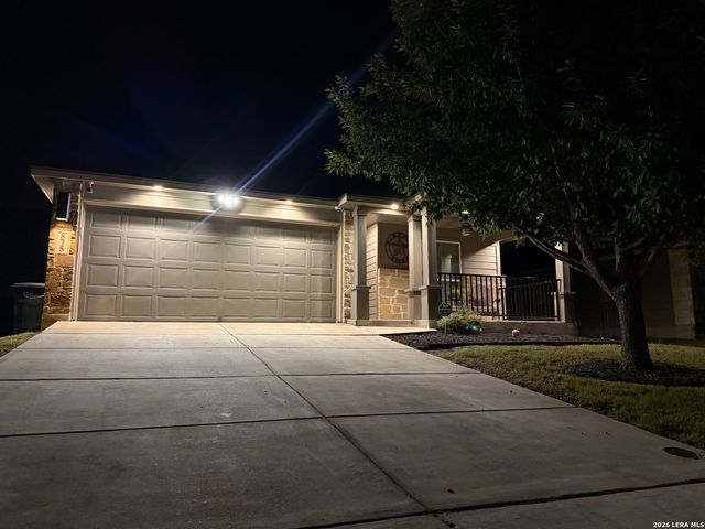 875 Pumpkin Rdg, New Braunfels, TX 78130