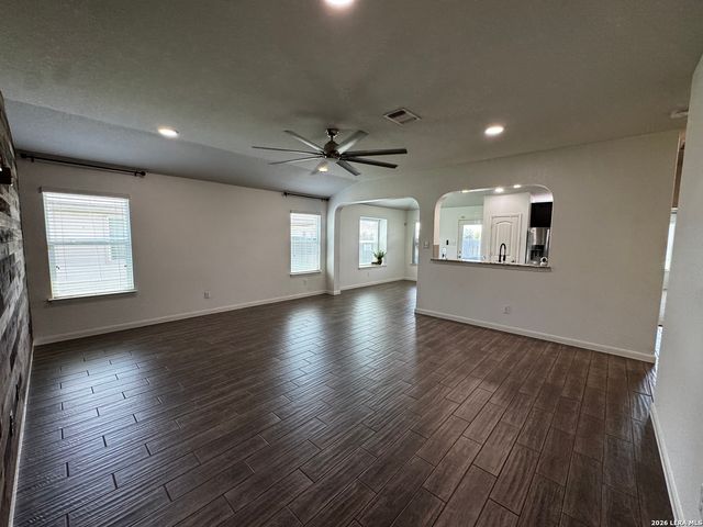 875 Pumpkin Rdg, New Braunfels, TX 78130