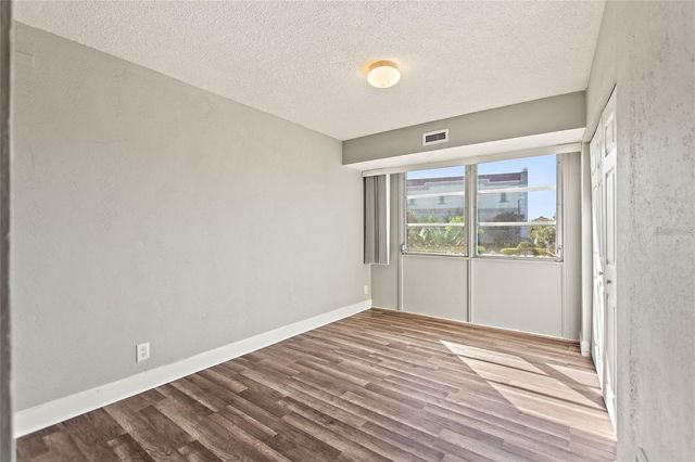 3315 58TH AVENUE S 202, St Petersburg, FL 33712