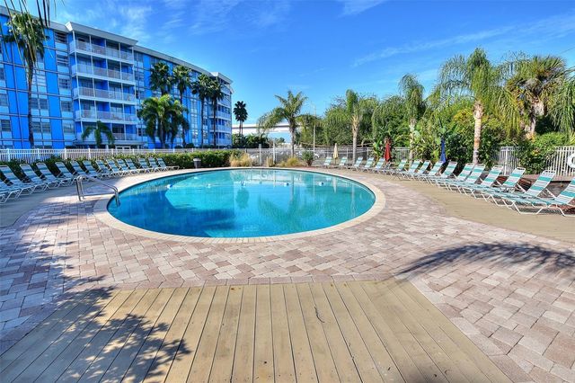 3315 58TH AVENUE S 202, St Petersburg, FL 33712