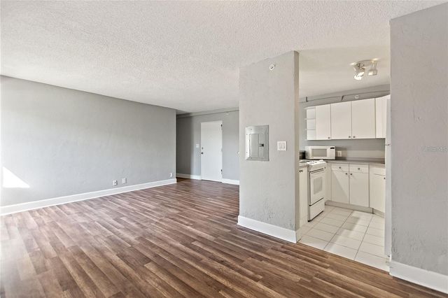 3315 58TH AVENUE S 202, St Petersburg, FL 33712