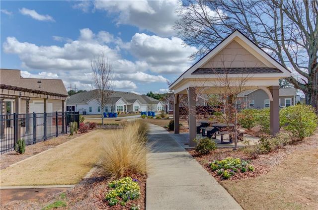 2929 Rambler Drive, Loganville, GA 30052