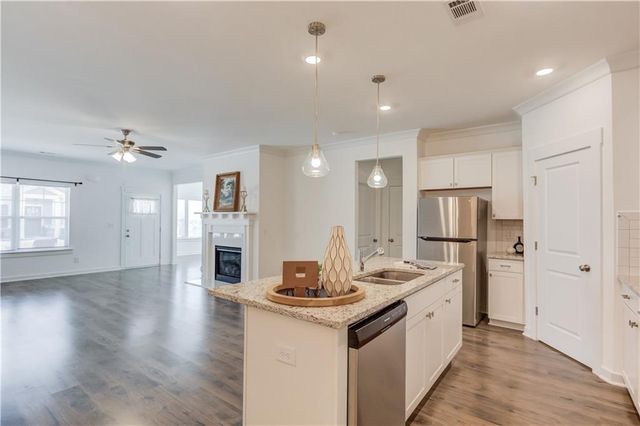 2929 Rambler Drive, Loganville, GA 30052