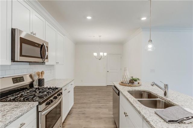 2929 Rambler Drive, Loganville, GA 30052