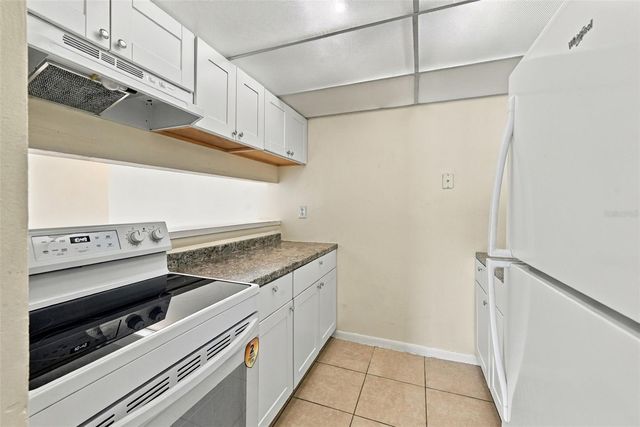 905 W OAK RIDGE ROAD D, Orlando, FL 32809