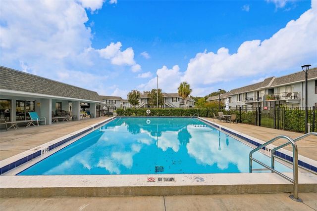905 W OAK RIDGE ROAD D, Orlando, FL 32809