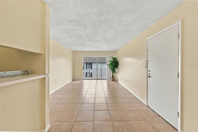 905 W OAK RIDGE ROAD D, Orlando, FL 32809