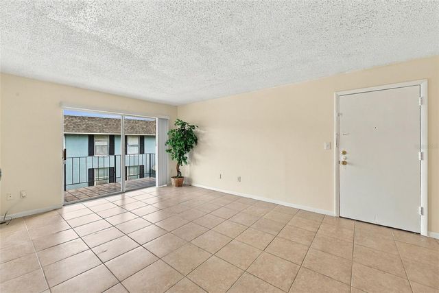 905 W OAK RIDGE ROAD D, Orlando, FL 32809