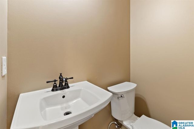 2148 FOREST LAKES LANE, Sterrett, AL 35147