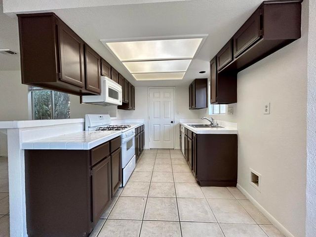 30608 Avenida Maravilla, Cathedral City, CA 92234