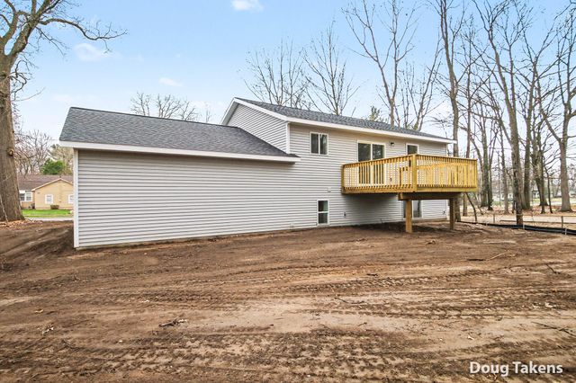 4764 Potter Avenue Se, City Of Kentwood, MI 49548