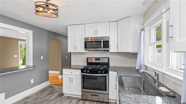 339 George Arden Avenue, Warwick, RI 02886