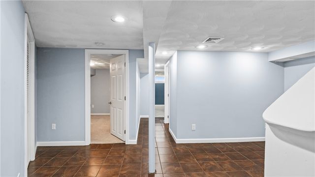 339 George Arden Avenue, Warwick, RI 02886