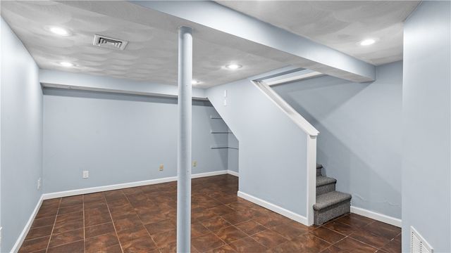 339 George Arden Avenue, Warwick, RI 02886