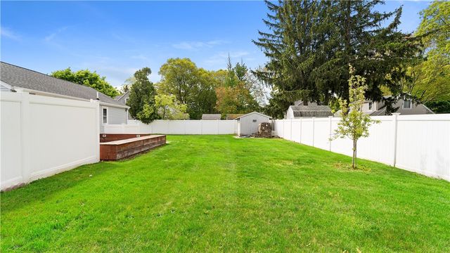 339 George Arden Avenue, Warwick, RI 02886