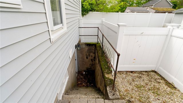 339 George Arden Avenue, Warwick, RI 02886