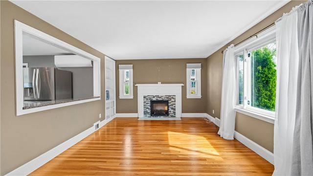 339 George Arden Avenue, Warwick, RI 02886