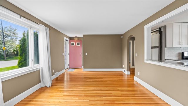 339 George Arden Avenue, Warwick, RI 02886