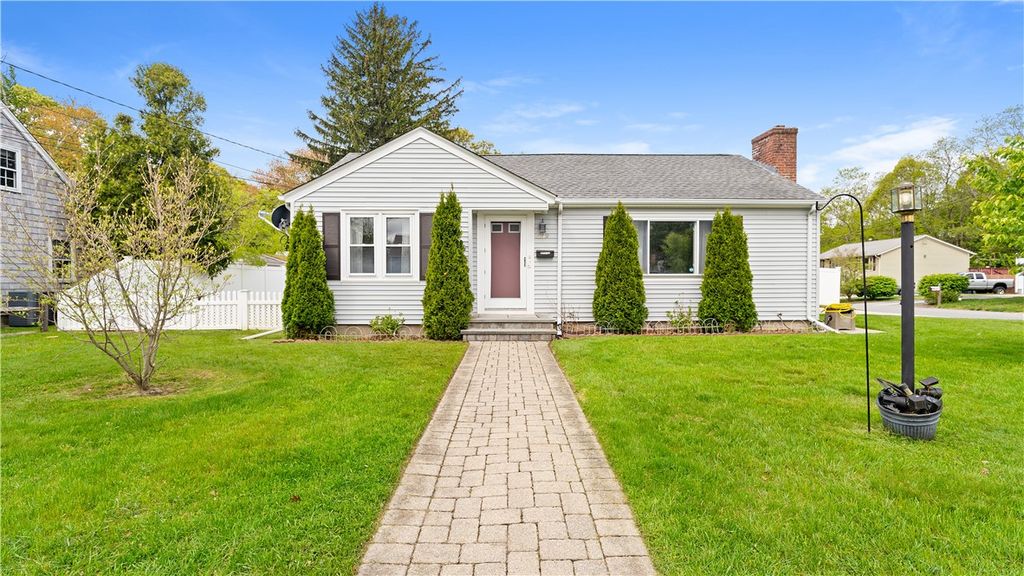 339 George Arden Avenue, Warwick, RI 02886