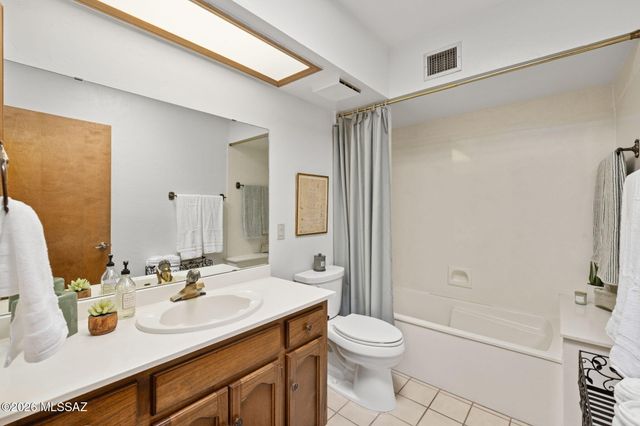 8541 E Solar Place, Tucson, AZ 85750
