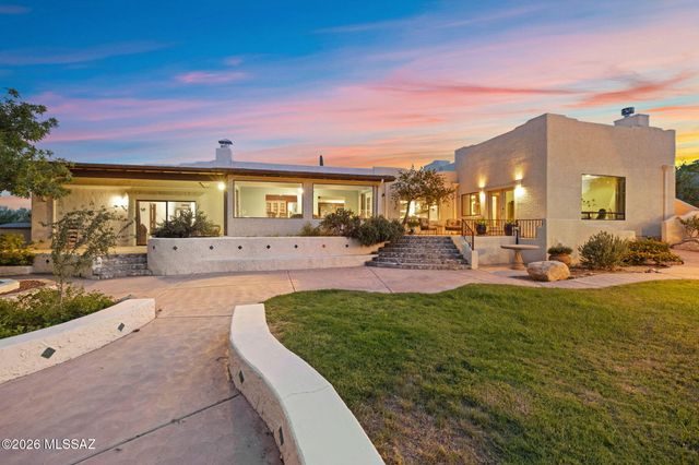 8541 E Solar Place, Tucson, AZ 85750