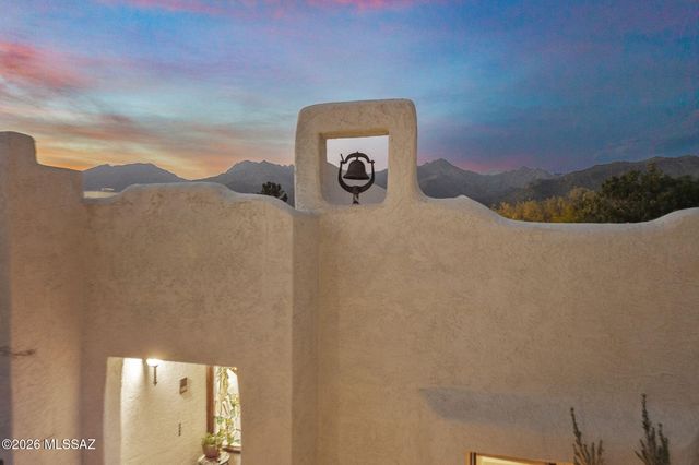 8541 E Solar Place, Tucson, AZ 85750