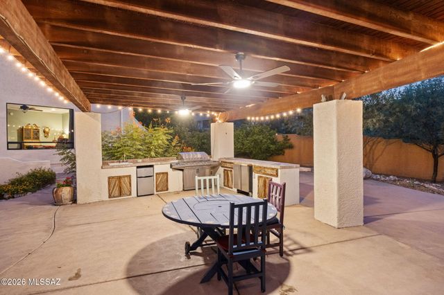 8541 E Solar Place, Tucson, AZ 85750