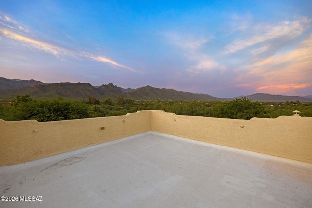 8541 E Solar Place, Tucson, AZ 85750