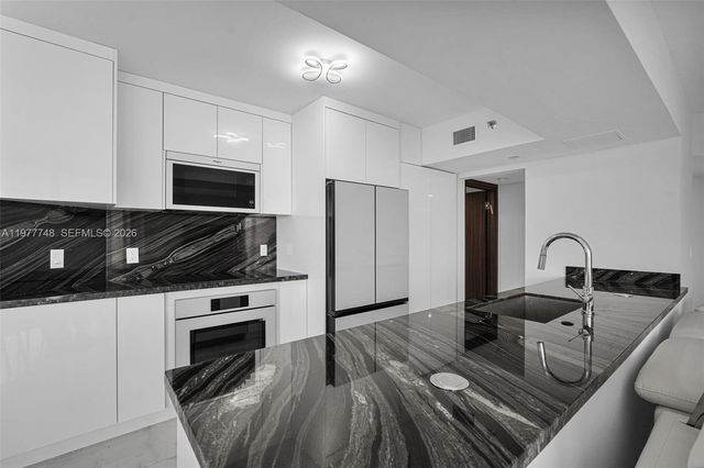 16485 Collins Avenue 738, Sunny Isles Beach, FL 33160