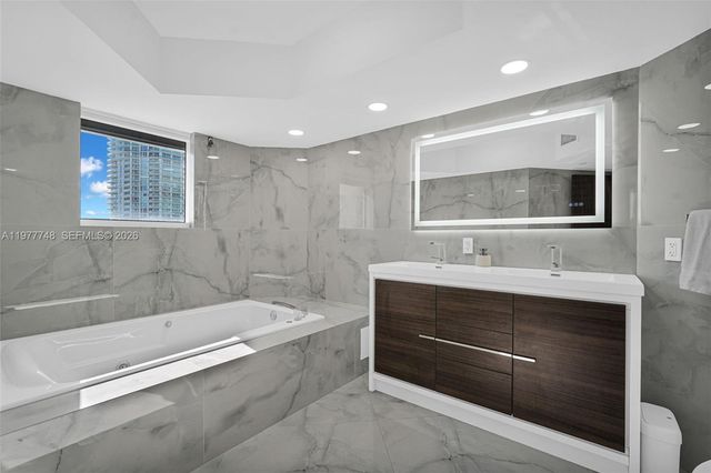 16485 Collins Avenue 738, Sunny Isles Beach, FL 33160