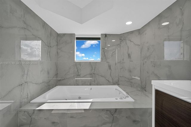 16485 Collins Avenue 738, Sunny Isles Beach, FL 33160