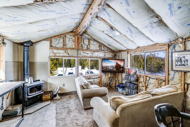 800 Hillcrest Ln, Newport, WA 99156