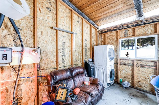 800 Hillcrest Ln, Newport, WA 99156